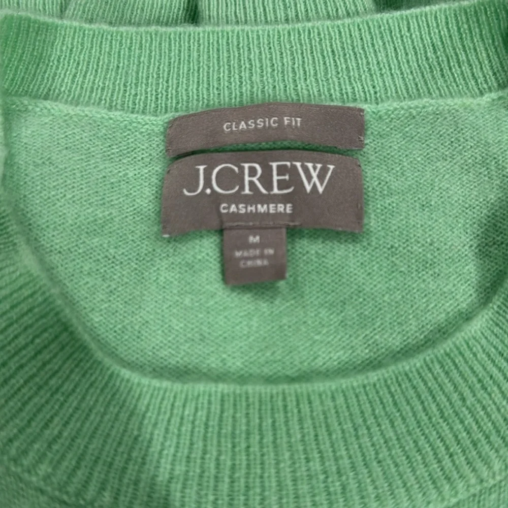 NWOT! J.Crew Italian Featherweight Cashmere Long Sleeve‎ Sweater